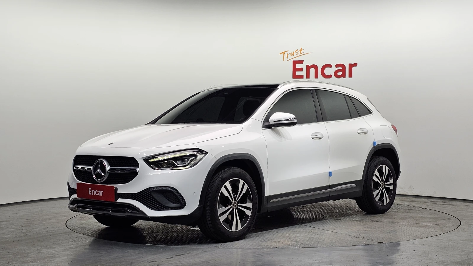 Mercedes-Benz GLA 220 ДИГИТАЛНО* ТАБЛО* LANE* ASSIST* ПАНОРАМА* 360КАМЕР