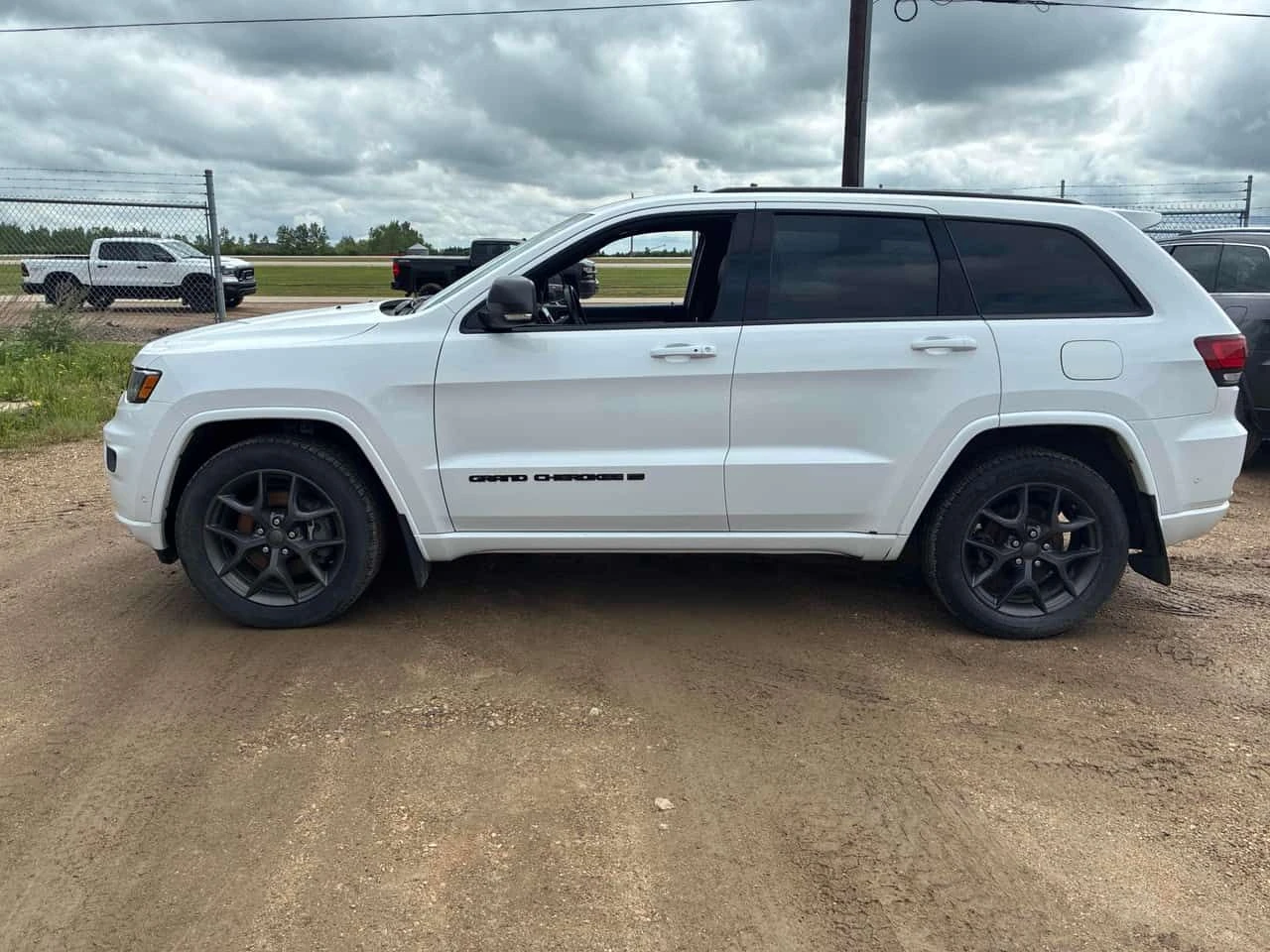 Jeep Grand cherokee 80TH ANNIVERSARY EDI/CARFAX/ДИСТРОНИК/ПОДГРЕВ/, снимка 5 - Автомобили и джипове - 55046559