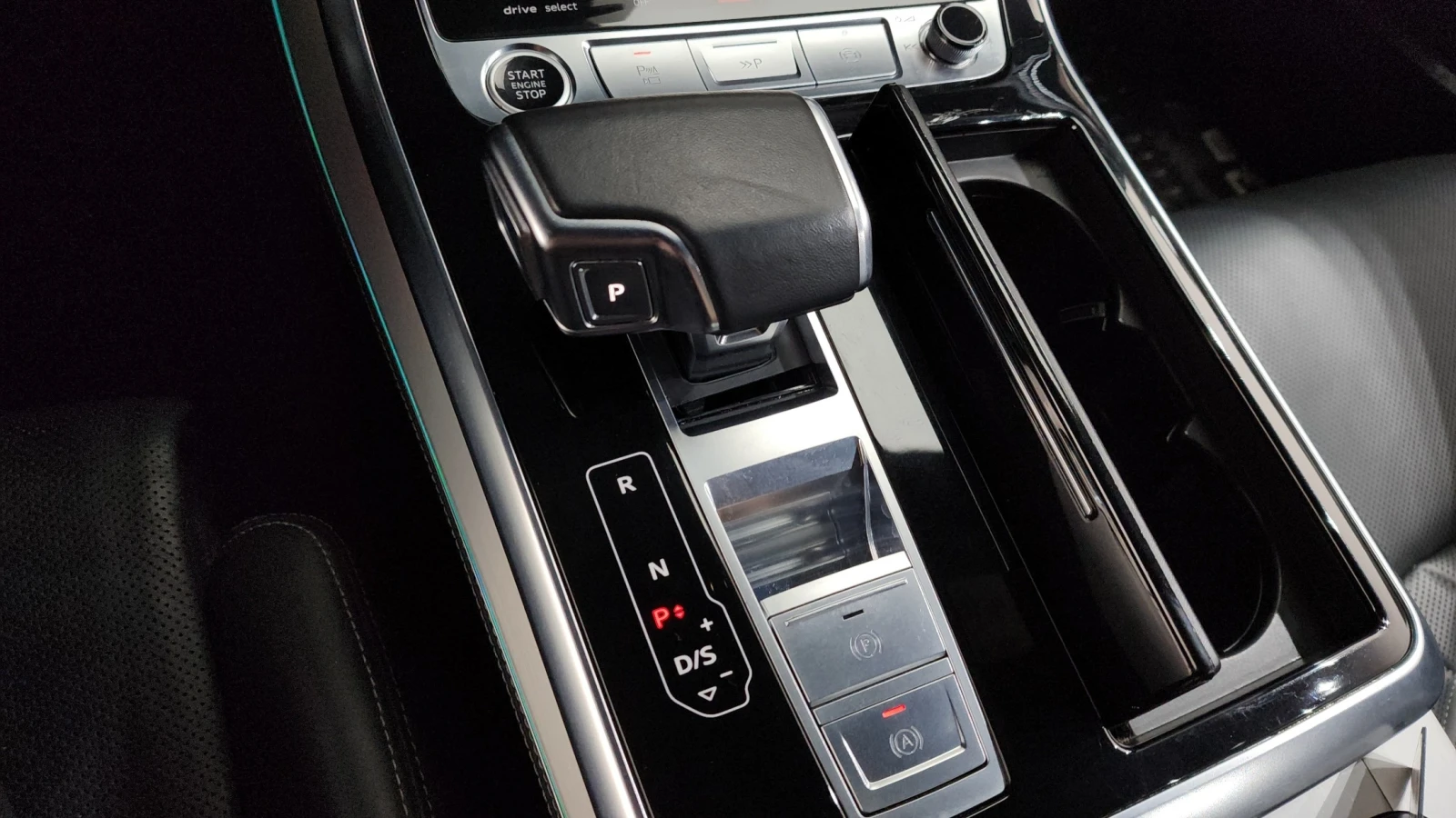 Audi Q8 3.0TDI Quattro Premium, FULL, снимка 8 - Автомобили и джипове - 55200669