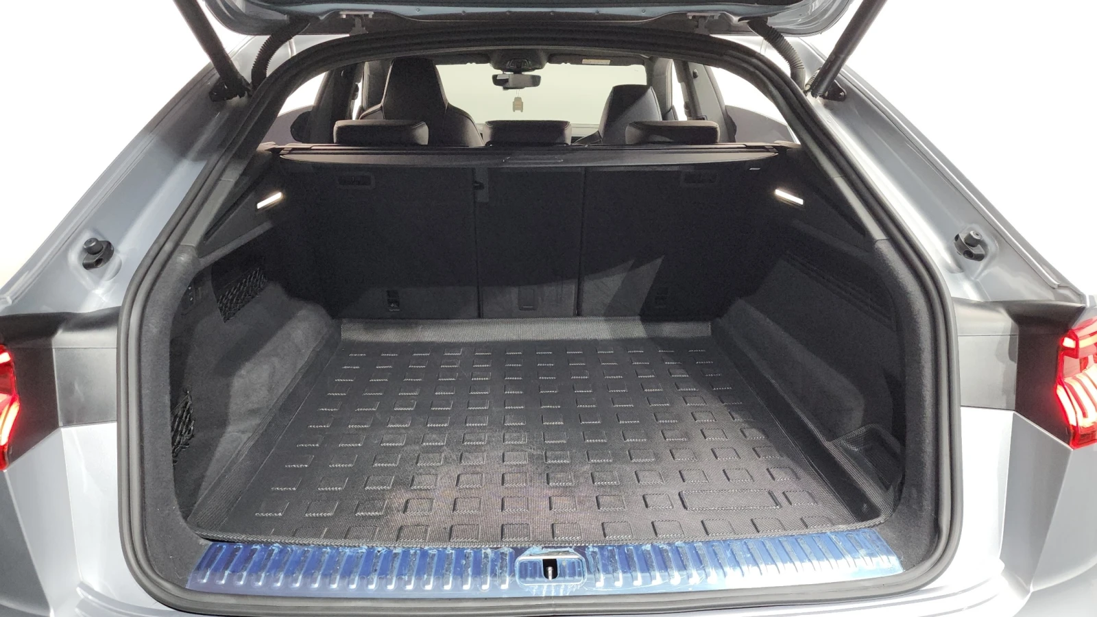 Audi Q8 3.0TDI Quattro Premium, FULL, снимка 16 - Автомобили и джипове - 55200669