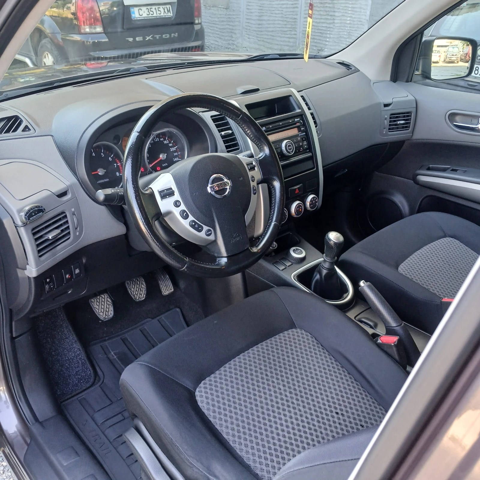Nissan X-trail 6 СКОРОСТИ 4х4 , снимка 10 - Автомобили и джипове - 55507026