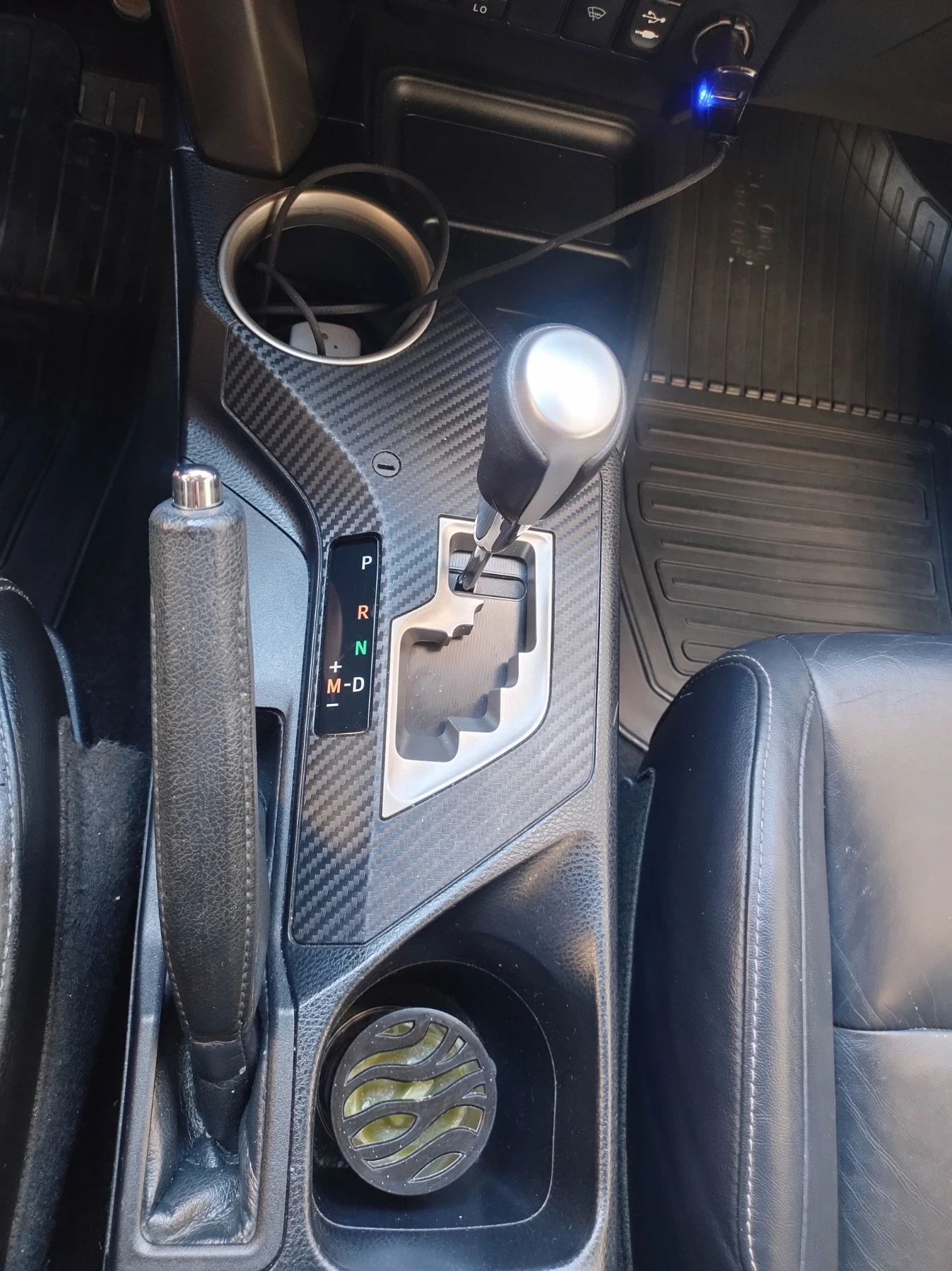Toyota Rav4 2.0 бензин, 150к.с., снимка 13 - Автомобили и джипове - 55530318