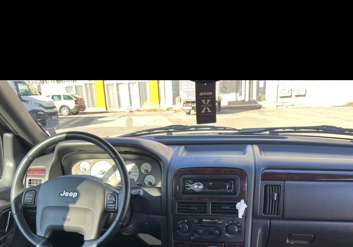 Jeep Grand cherokee 4, 7 v8, снимка 5 - Автомобили и джипове - 56275050