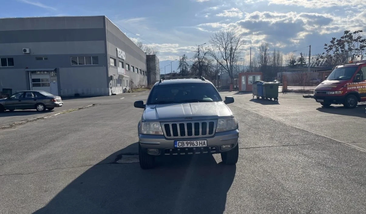 Jeep Grand cherokee 4, 7 v8, снимка 2 - Автомобили и джипове - 56275050