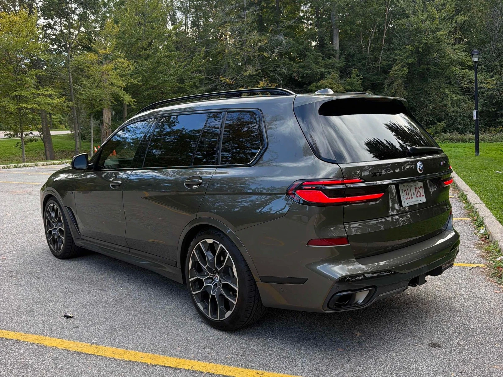 BMW X7 xDrive40i * АвтоКредит * (ЦЕНА ДО БГ), снимка 2 - Автомобили и джипове - 56281813