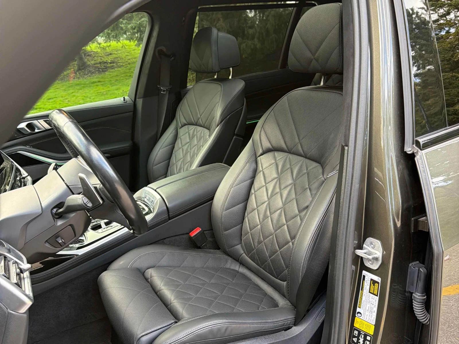 BMW X7 xDrive40i * АвтоКредит * (ЦЕНА ДО БГ), снимка 7 - Автомобили и джипове - 56281813
