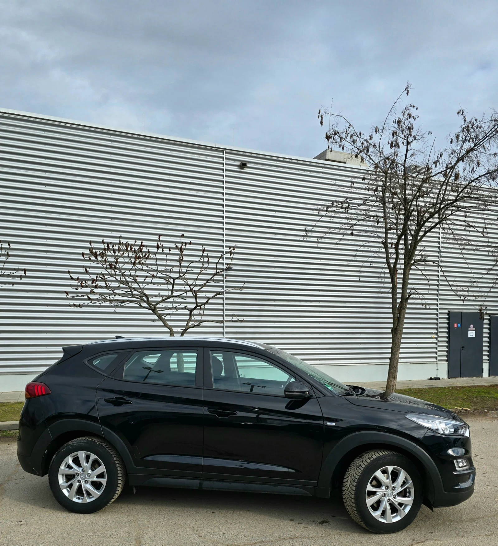 Hyundai Tucson 1.6CRDI 48V MILD-HYBRID , снимка 4 - Автомобили и джипове - 56327959