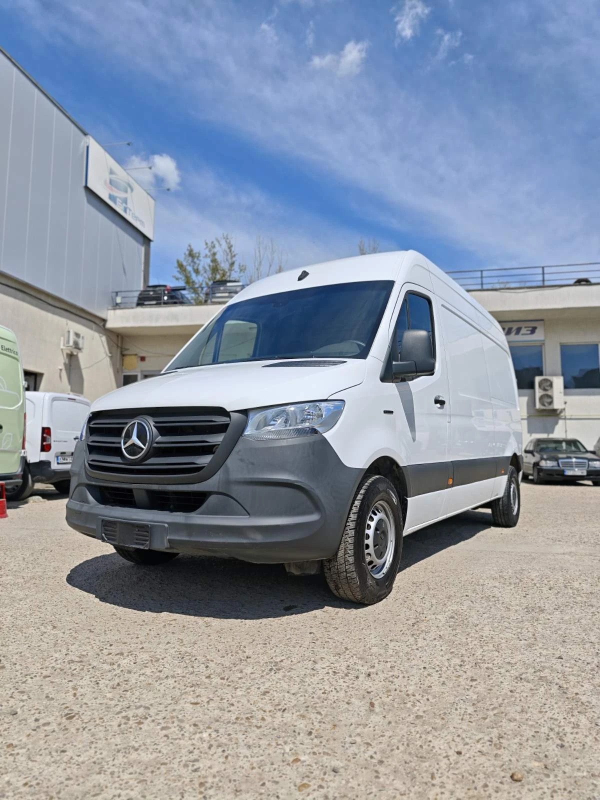 Mercedes-Benz Sprinter еSprinter 311 W910