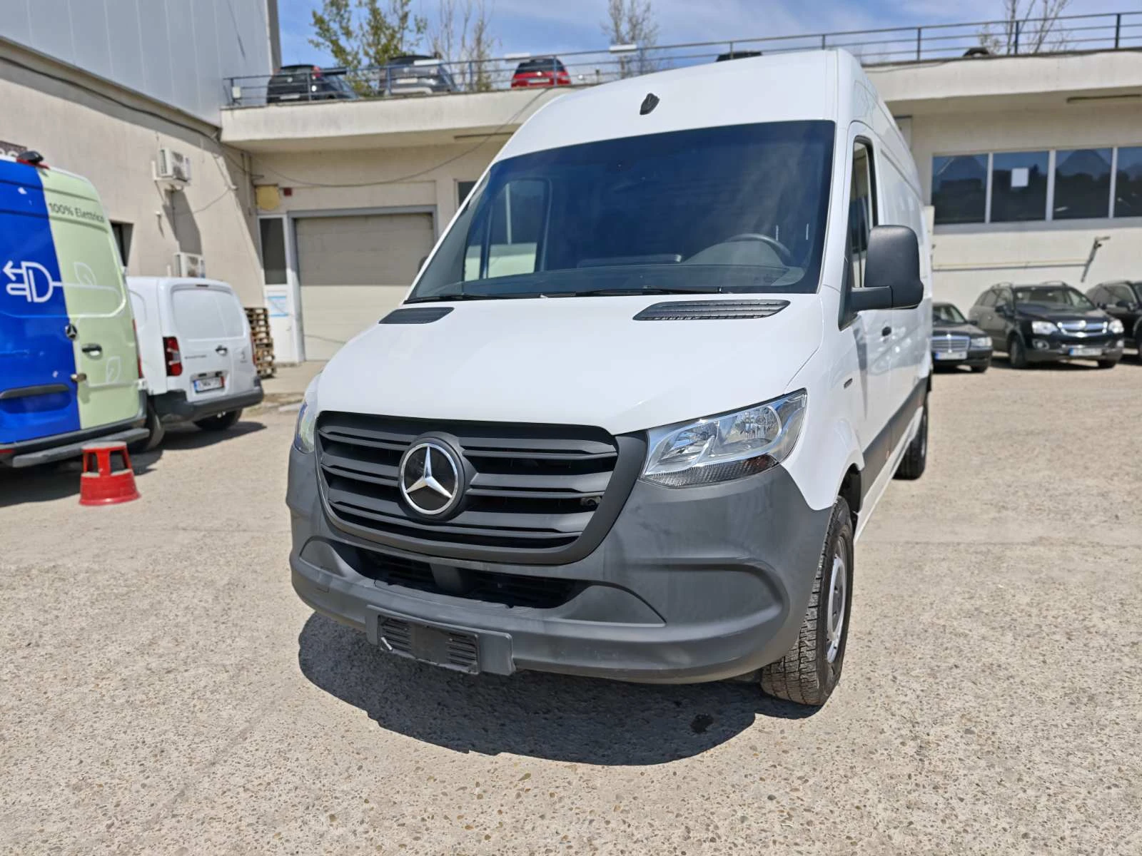 Mercedes-Benz Sprinter еSprinter 311 W910, снимка 3 - Бусове и автобуси - 53904176
