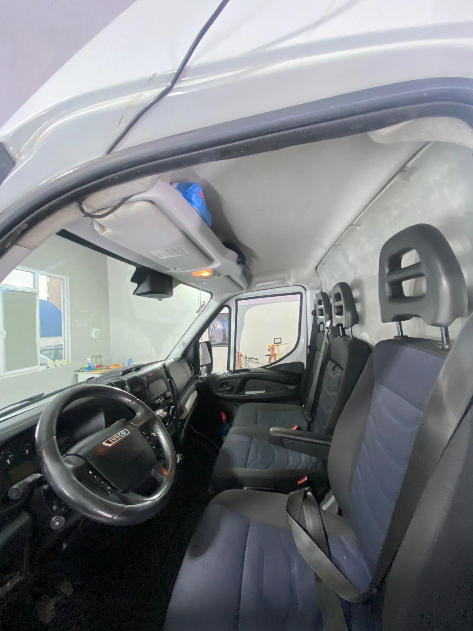 Iveco Daily 2.3, снимка 8 - Бусове и автобуси - 55894328