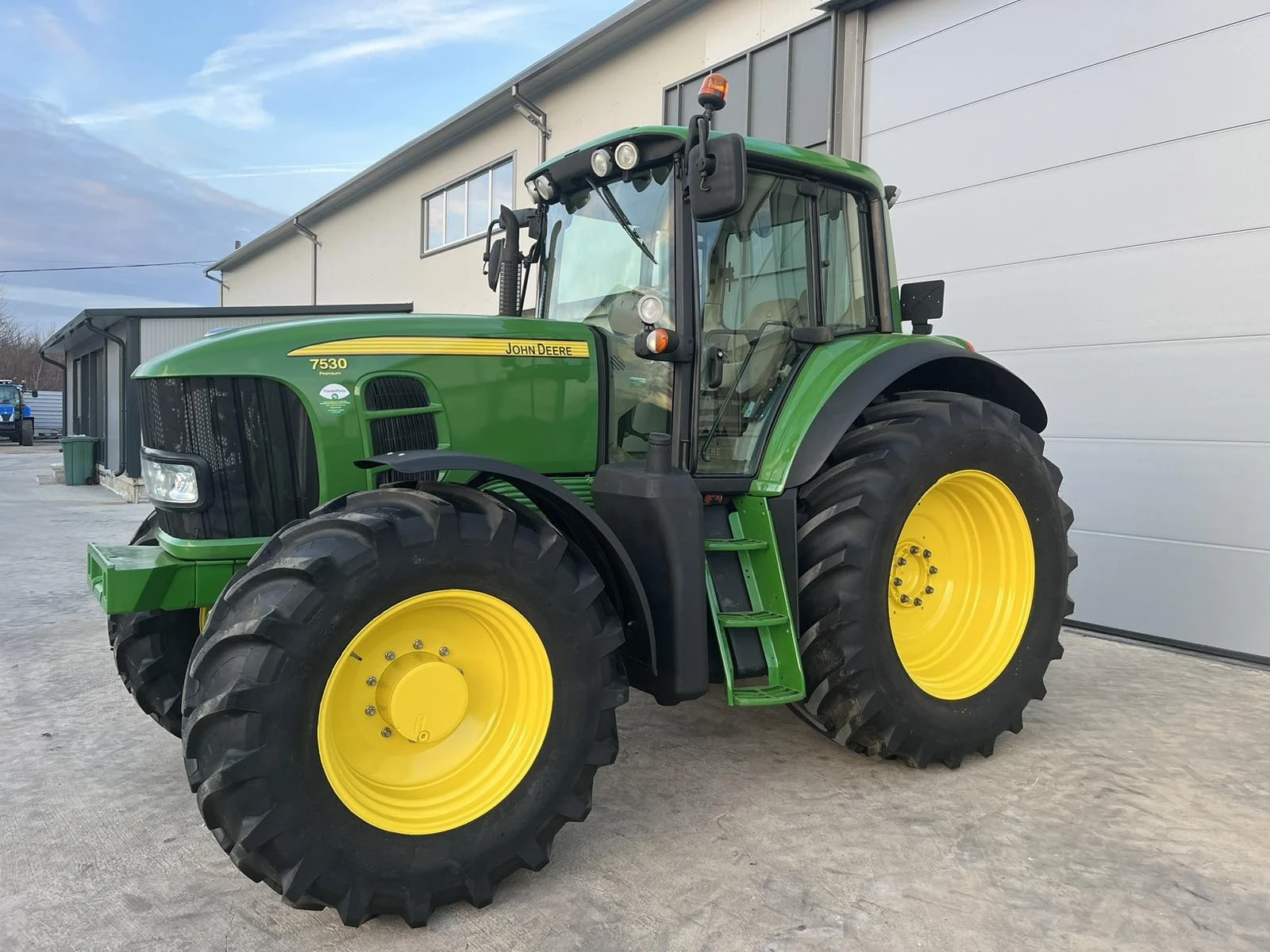 Трактор John Deere 7530 Premium - изображение 6