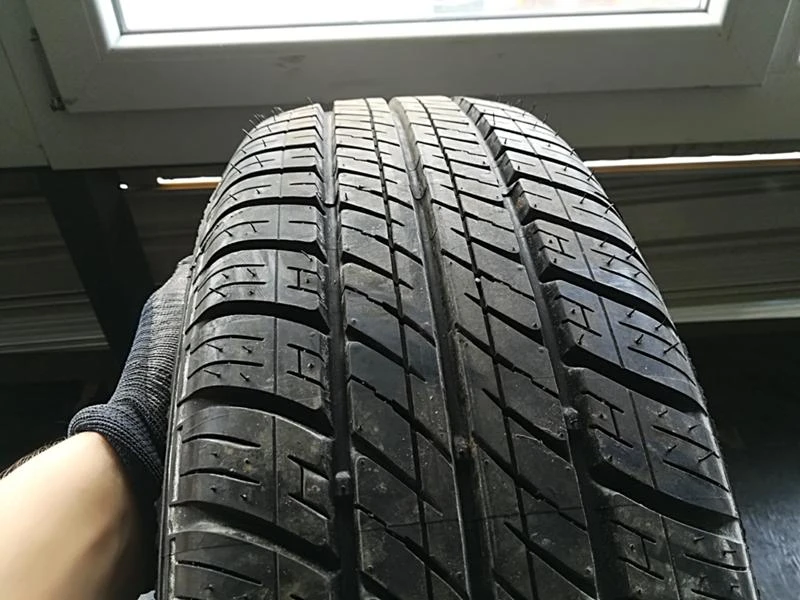 Гуми Летни 185/65R15, снимка 1 - Гуми и джанти - 22770961