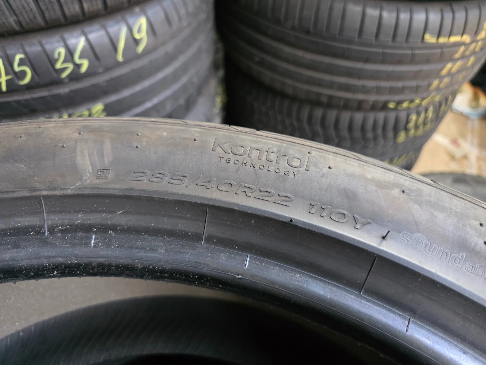 Гуми Летни 285/40R22, снимка 8 - Гуми и джанти - 55479080