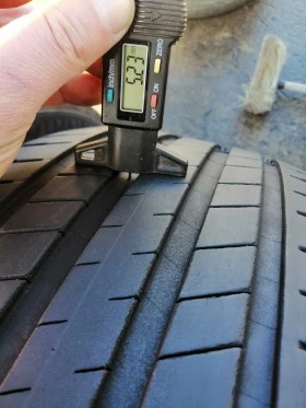 Гуми Летни 235/50R19, снимка 6 - Гуми и джанти - 43906696