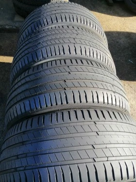 Гуми Летни 235/50R19, снимка 3 - Гуми и джанти - 43906696