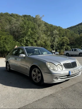 Mercedes-Benz E 320, снимка 2