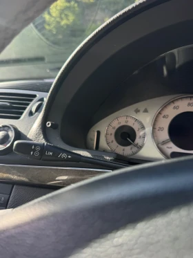 Mercedes-Benz E 320, снимка 6