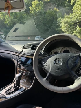Mercedes-Benz E 320, снимка 5