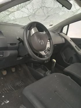 Toyota Yaris 1.3 vvti на части - [6] 