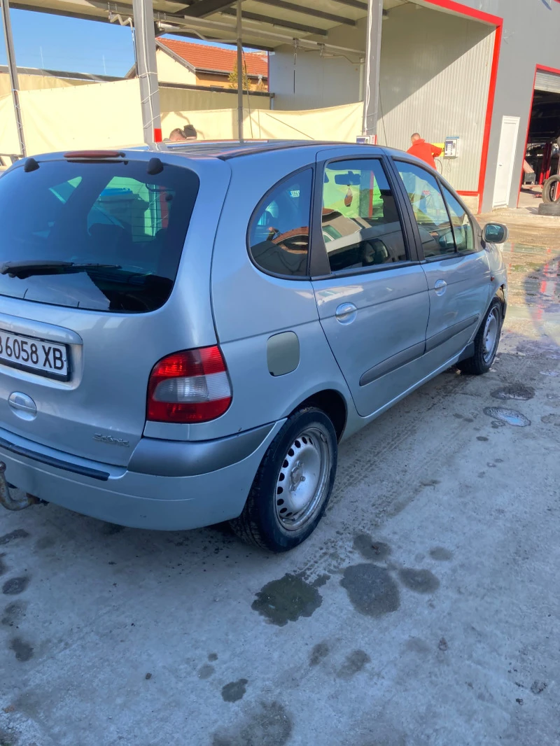 Renault Scenic 1.9dci, снимка 3 - Автомобили и джипове - 47016249