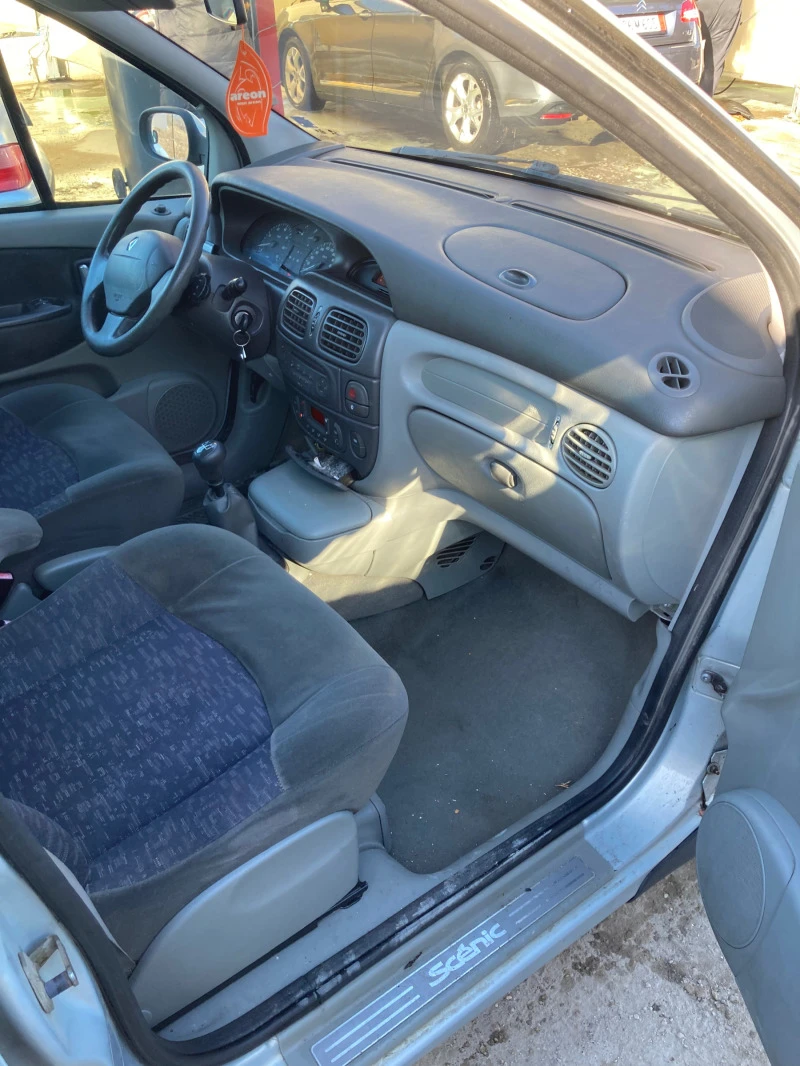 Renault Scenic 1.9dci, снимка 9 - Автомобили и джипове - 47016249