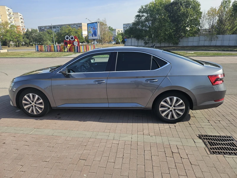 Skoda Superb 2.0 TSI, снимка 8 - Автомобили и джипове - 47698809