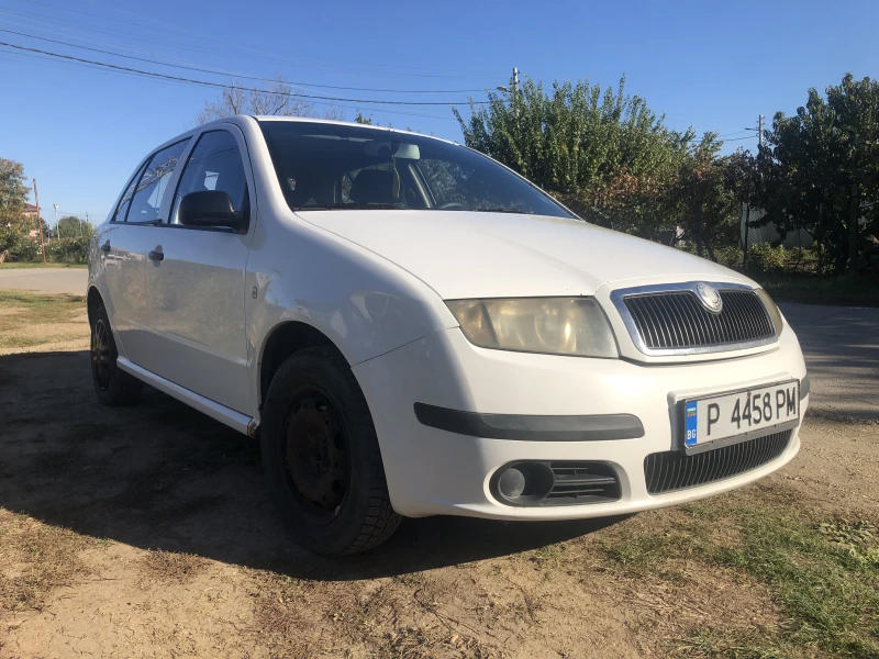 Skoda Fabia 1.2, снимка 3 - Автомобили и джипове - 47730857