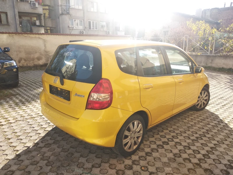 Honda Jazz 1.4 Швейцария, снимка 14 - Автомобили и джипове - 48126240