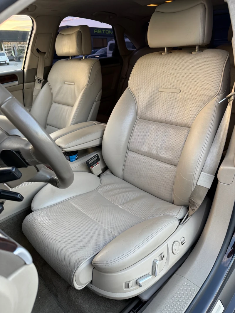 Audi A8 4.2D 326hp/FACELIFT/TOP/BOSE/LIZING, снимка 8 - Автомобили и джипове - 51925252