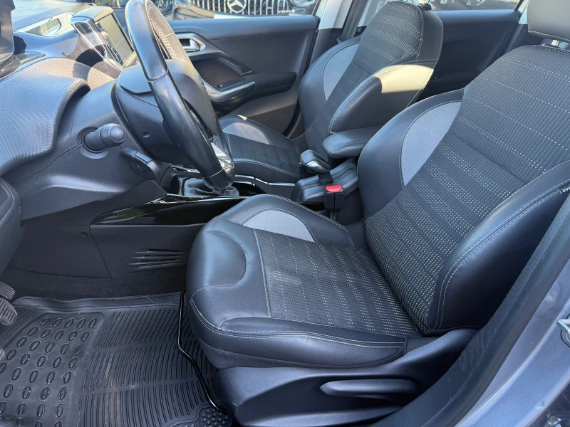 Peugeot 2008 1.2i Turbo, снимка 10 - Автомобили и джипове - 52120443
