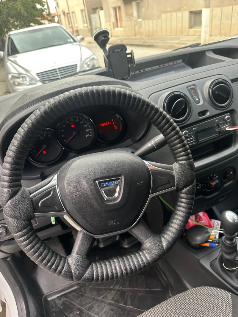 Dacia Dokker, снимка 7 - Автомобили и джипове - 52230727