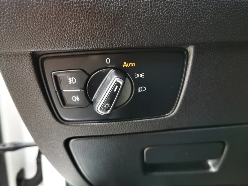 VW Passat 2.0 TDI BMT DSG Highline, снимка 11 - Автомобили и джипове - 53494402