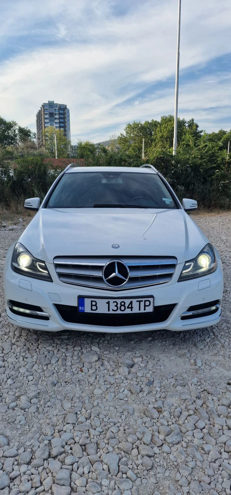 Mercedes-Benz C 300 4MATIC, снимка 2 - Автомобили и джипове - 53137870