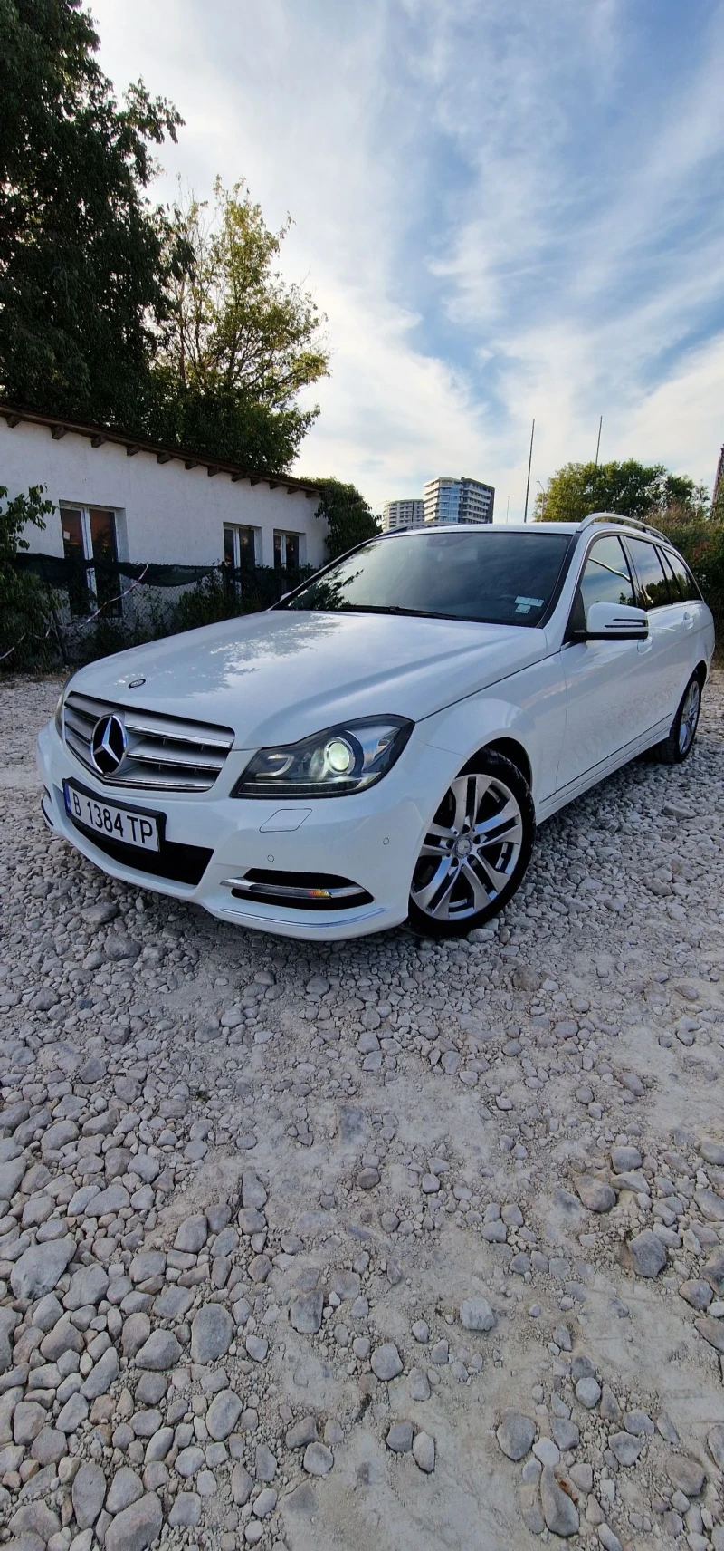 Mercedes-Benz C 300 4MATIC, снимка 8 - Автомобили и джипове - 53137870