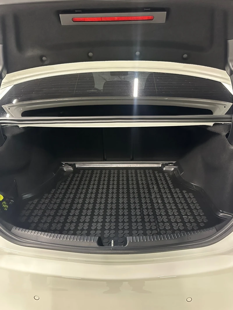 Mercedes-Benz C 220 EQ Boost AMG Line Digital LED, снимка 15 - Автомобили и джипове - 53212296