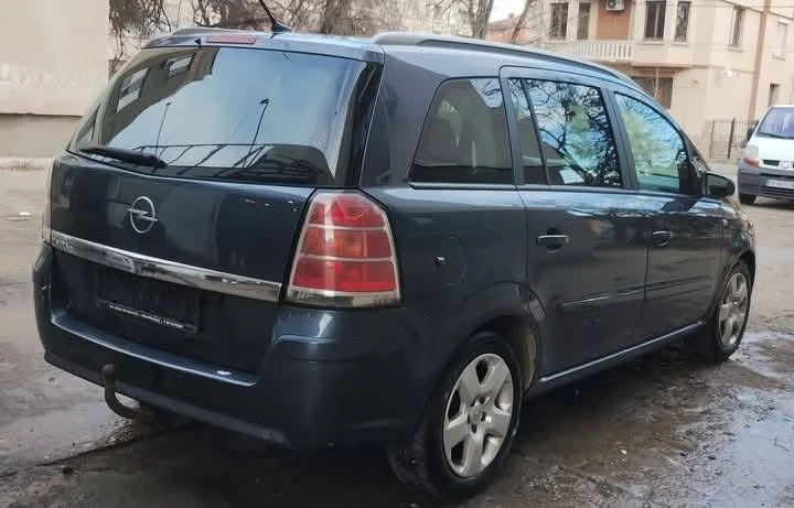 Opel Zafira 1.6/105к.с., снимка 4 - Автомобили и джипове - 49578617