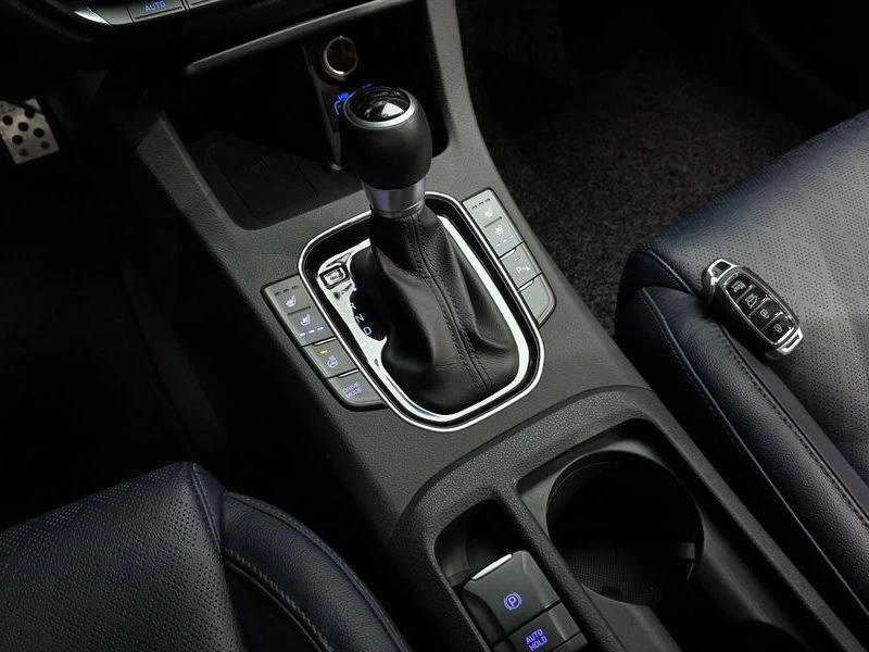 Hyundai I30 1.4 Turbo| 140к.с., снимка 9 - Автомобили и джипове - 56006160