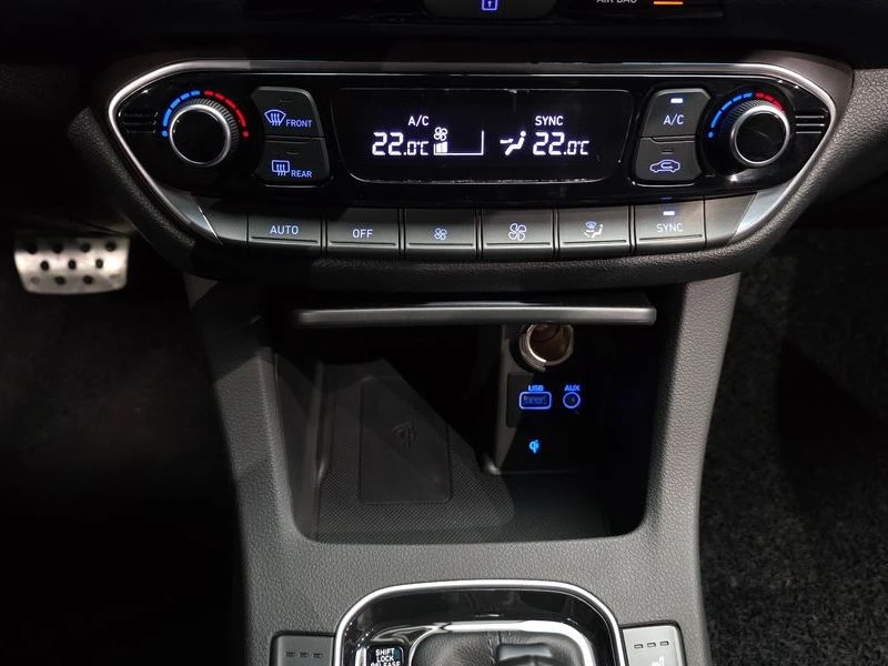 Hyundai I30 1.4 Turbo| 140к.с., снимка 17 - Автомобили и джипове - 56006160