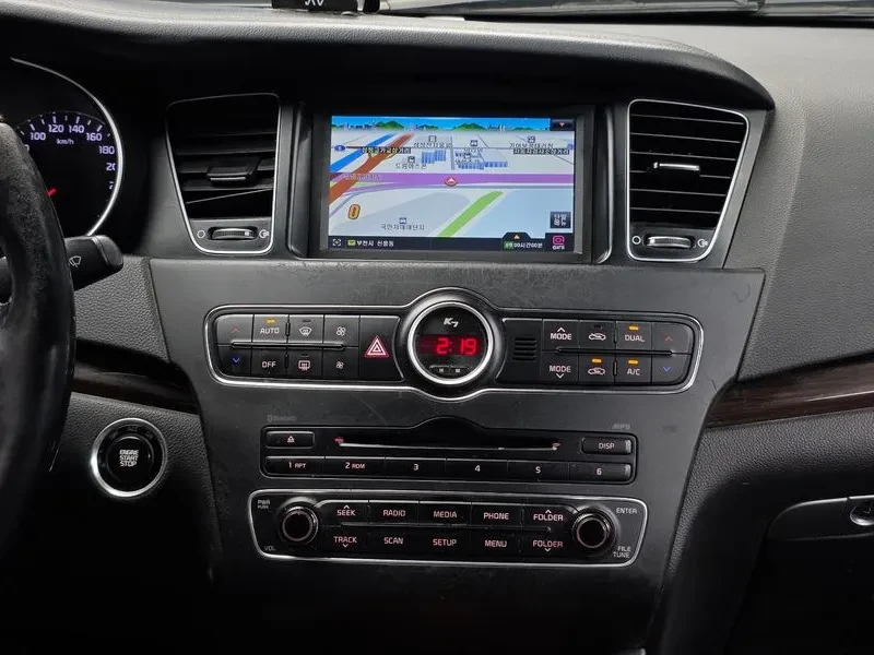 Kia K7  3.0 Luxury, снимка 14 - Автомобили и джипове - 56070395
