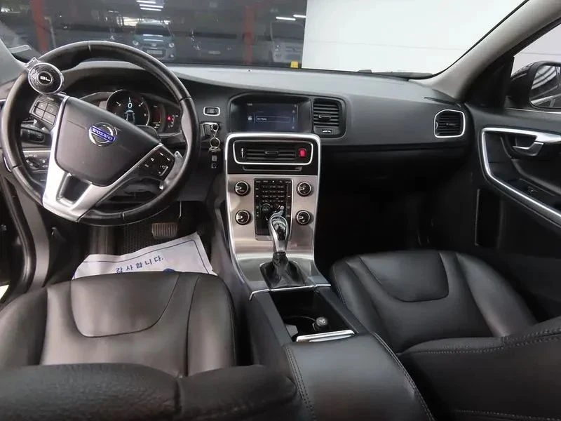 Volvo S60, снимка 7 - Автомобили и джипове - 56740260