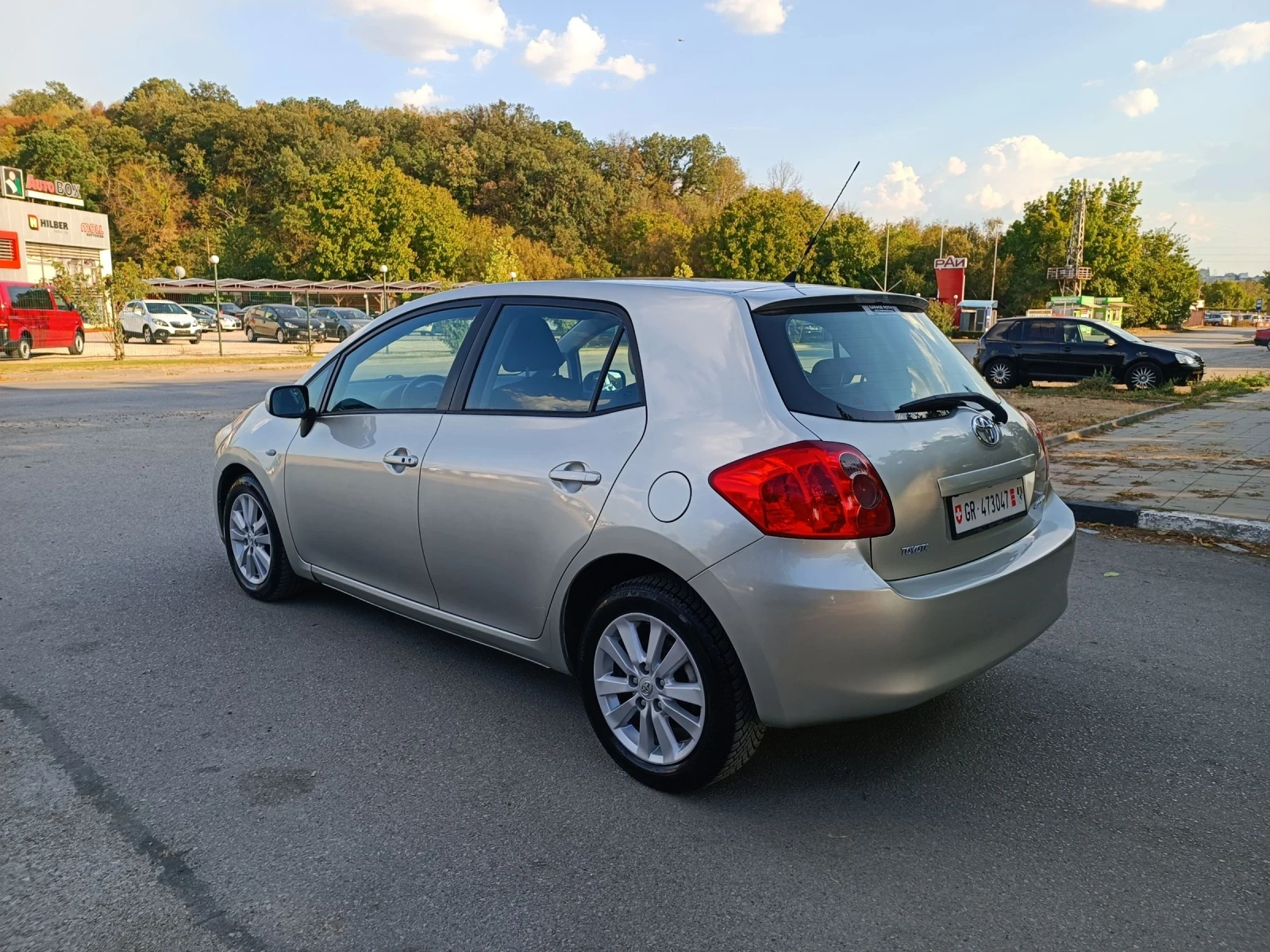 Toyota Auris 1.6i-124кс-ШВЕЙЦАРИЯ-РЪЧКА-Keyless - изображение 5