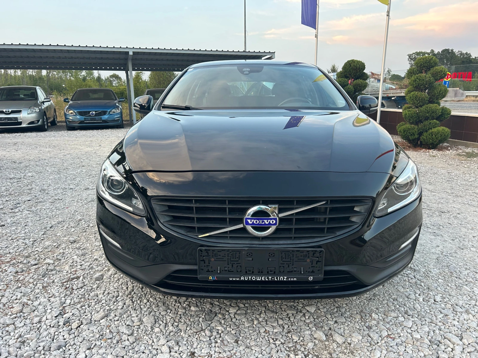 Volvo V60 2.0D 120кс D2! ! АВТОМАТИК !!  ! ! EURO 6 - изображение 8