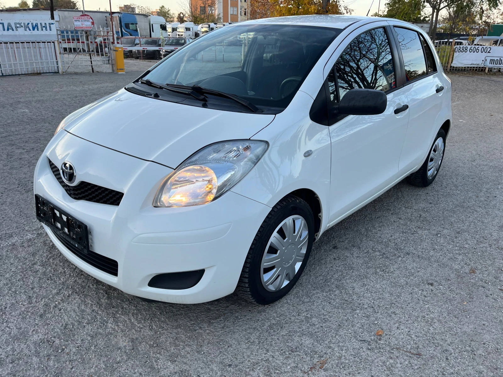 Toyota Yaris 1, 4 D4D EURO 5 - изображение 2