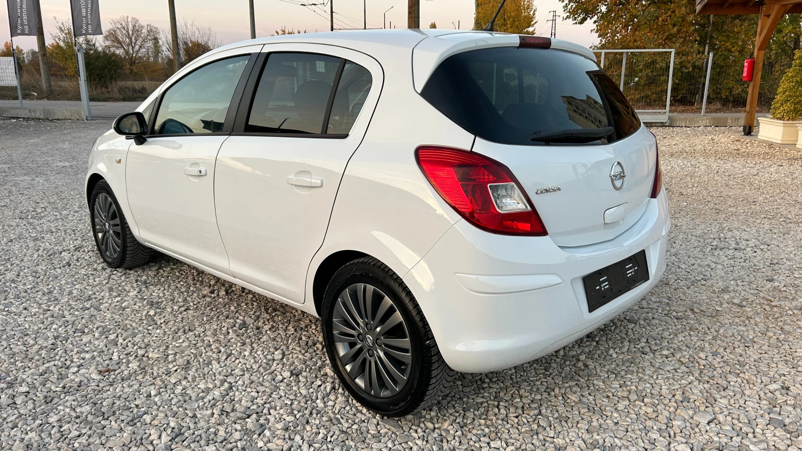 Opel Corsa 1.2-GPL-ГАЗ-EURO 5B-ВНОС ИТАЛИЯ - изображение 4