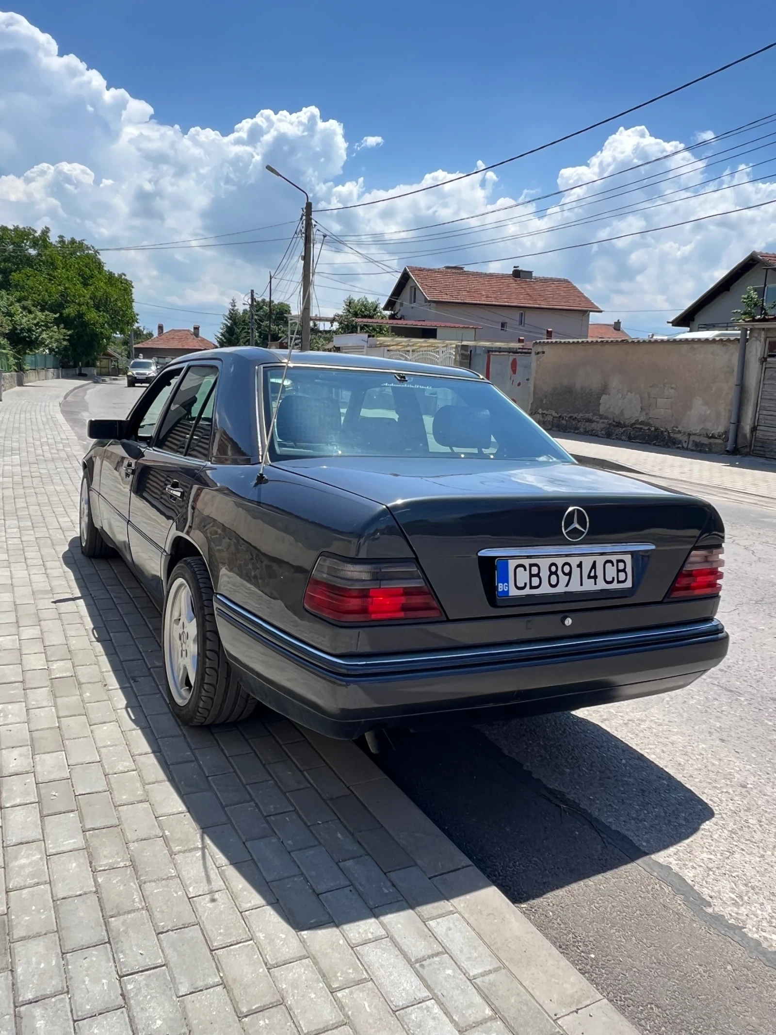 Mercedes-Benz E 300 E300D - изображение 3