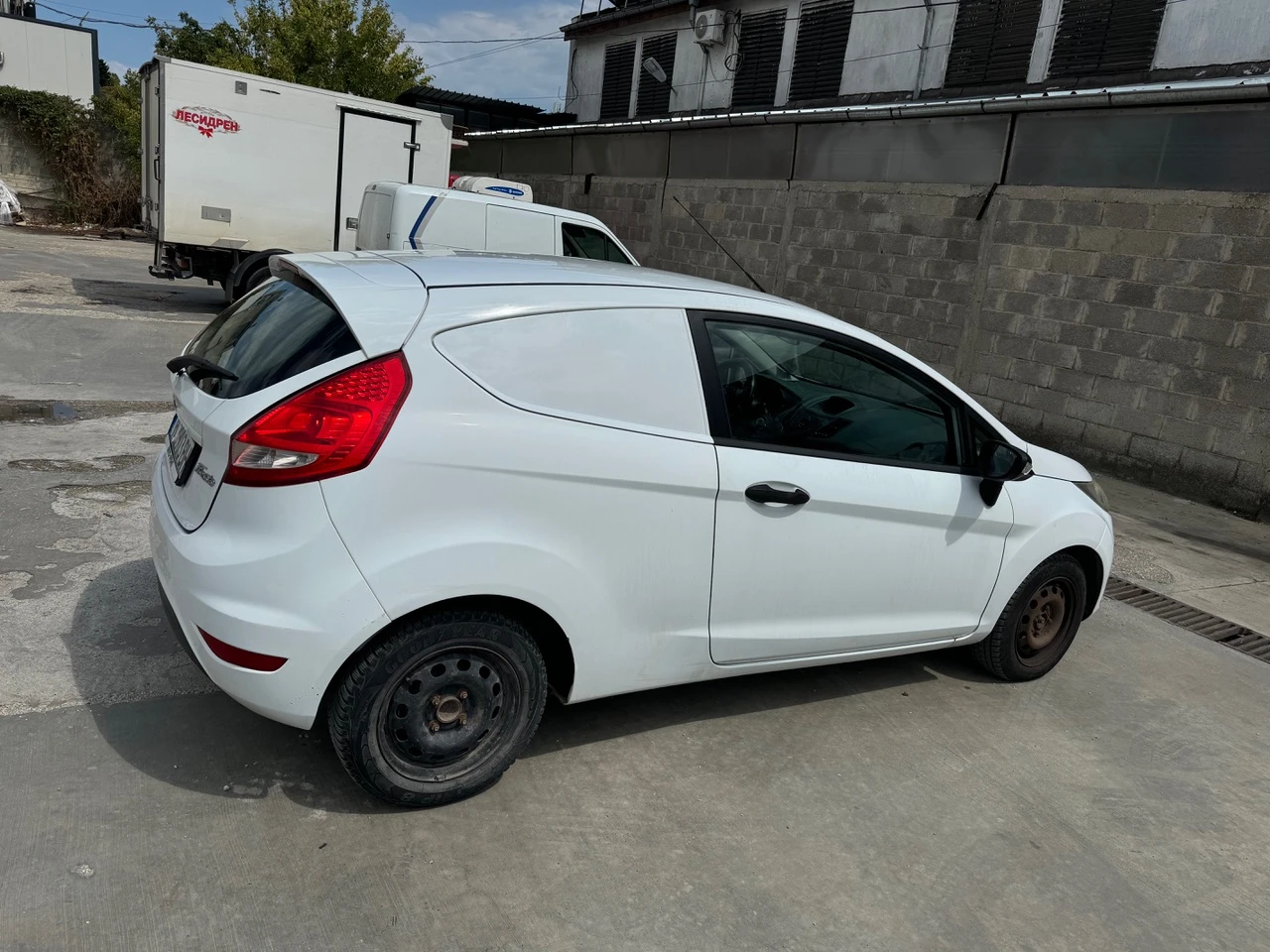 Ford Fiesta  - изображение 4