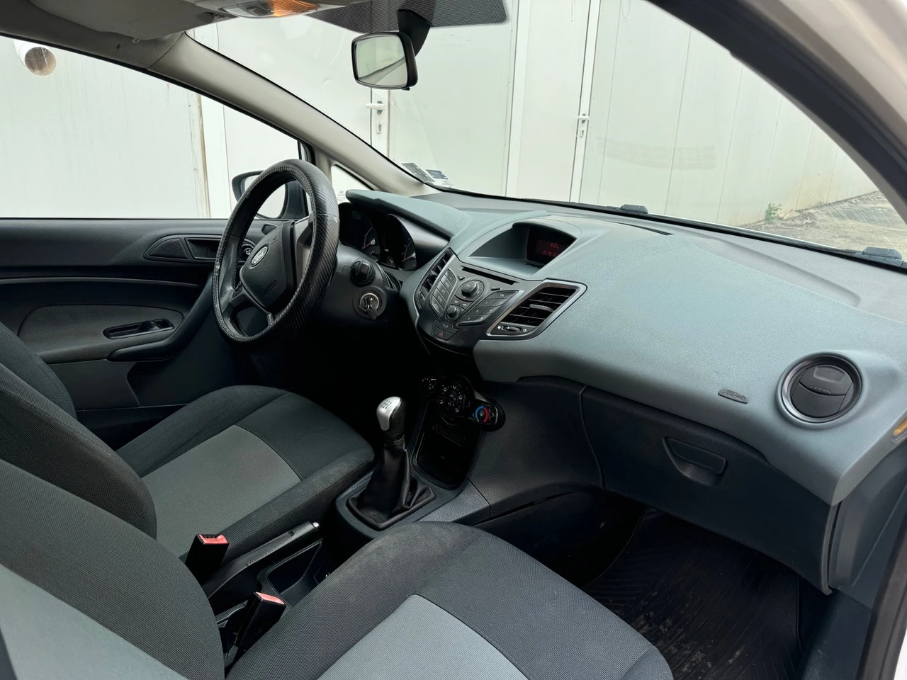 Ford Fiesta  - изображение 9