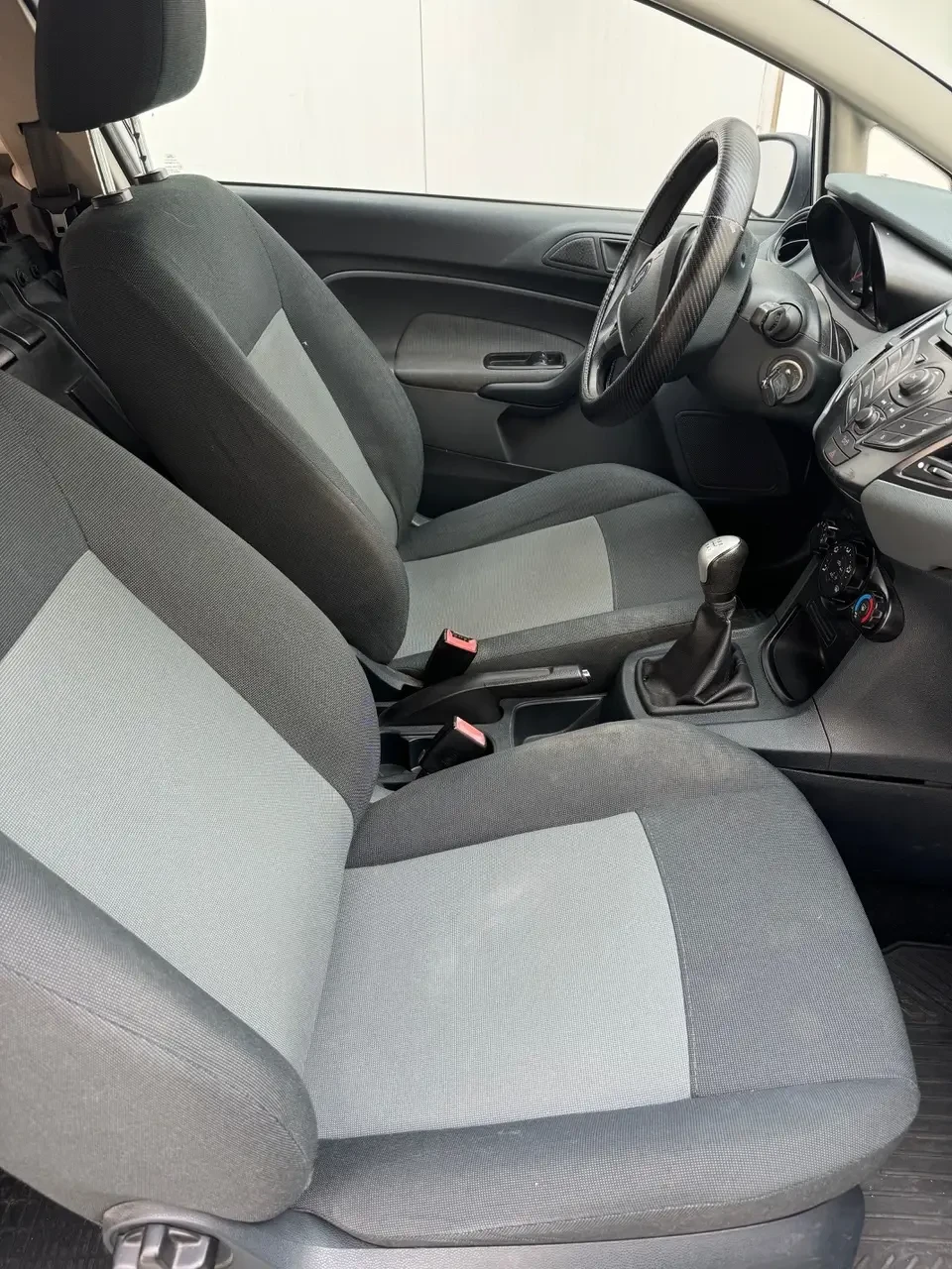 Ford Fiesta  - изображение 10