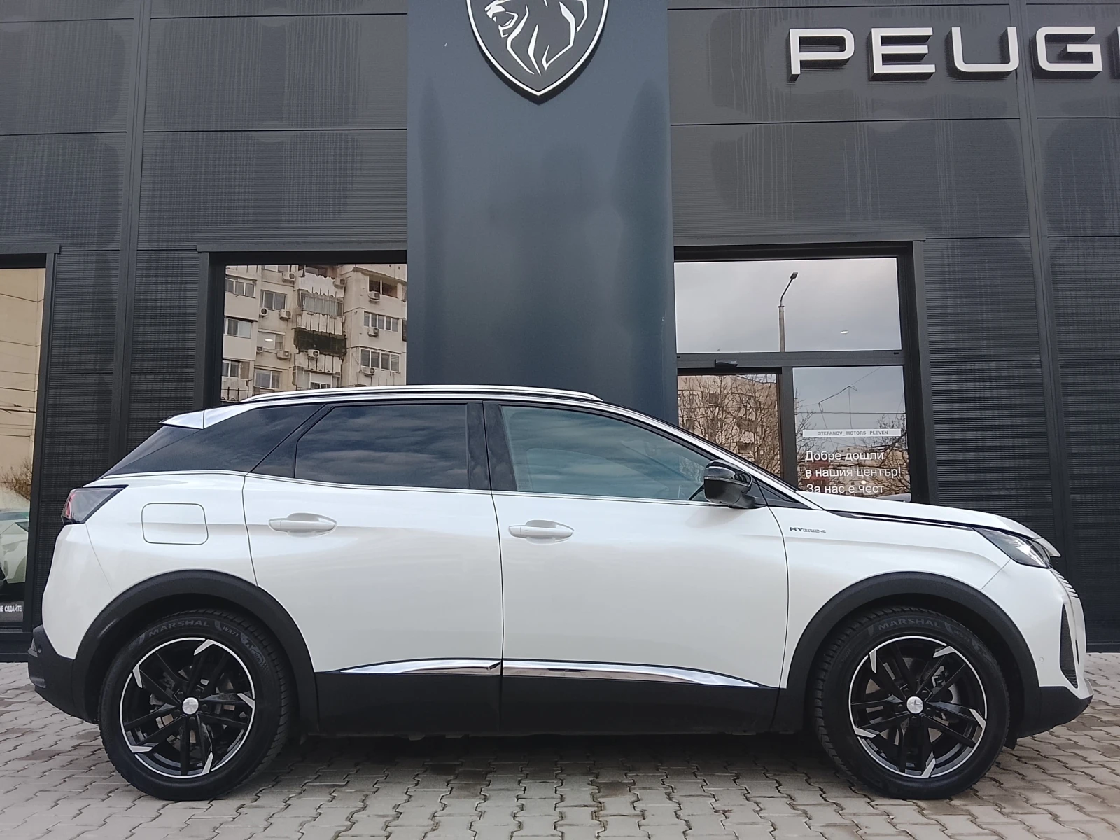 Peugeot 3008 New Line Up GT 1.6 Plug-in HYBRID 4WD 300 e-E - изображение 4