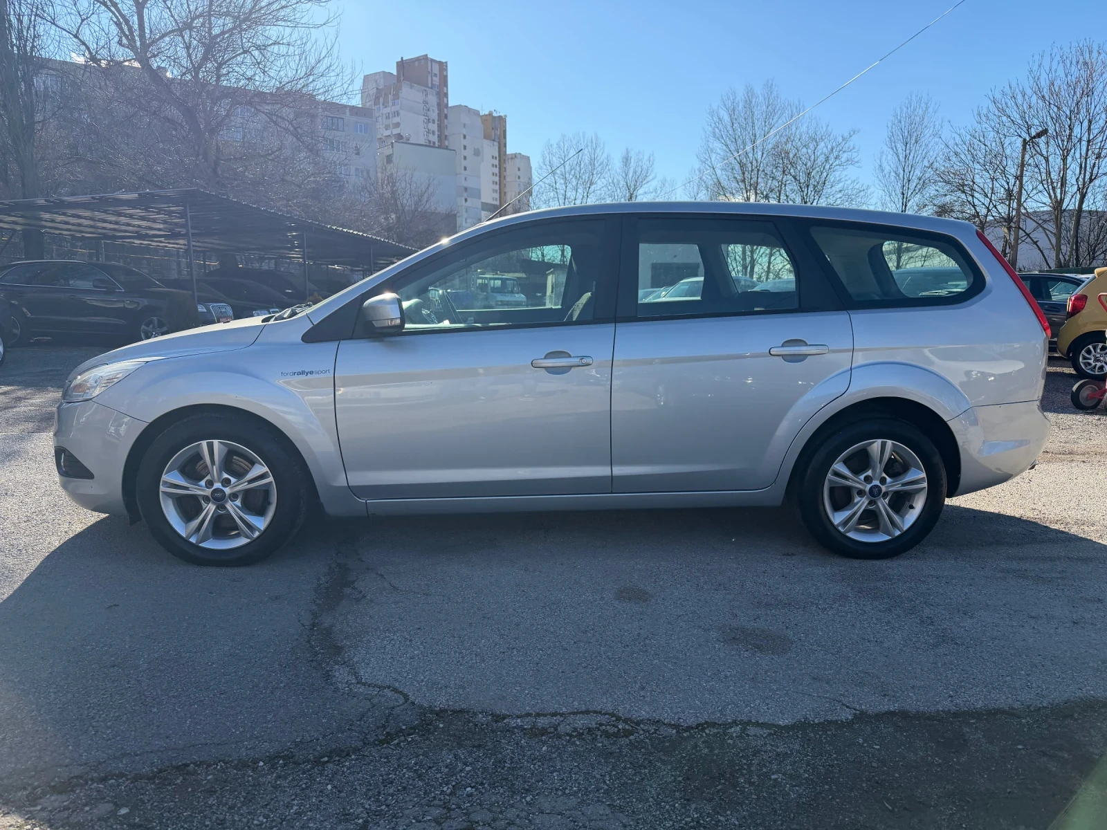 Ford Focus 2.0I 16v* Facelift - изображение 6